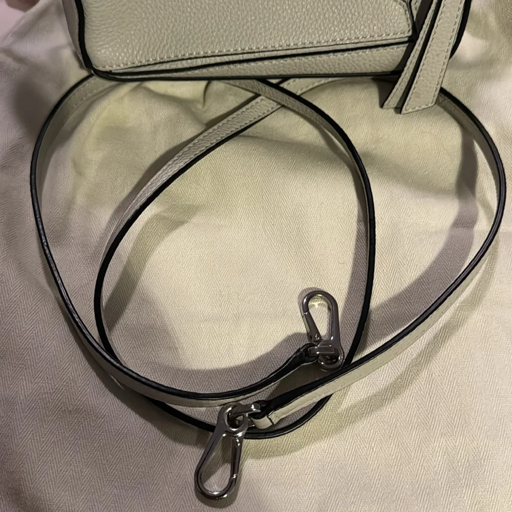 Making room - Picture 5 of 6